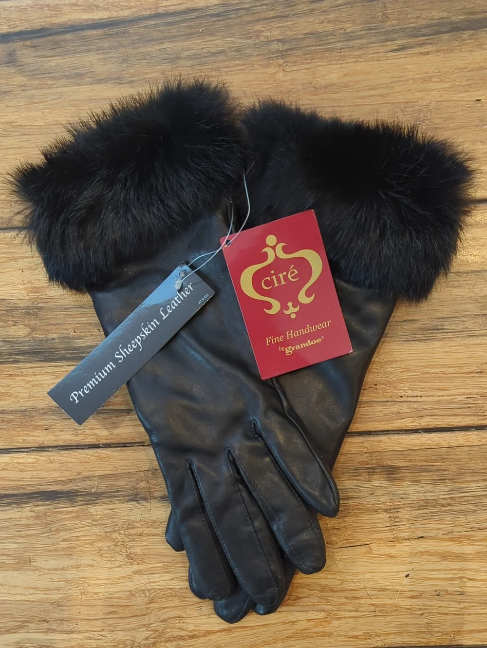 Ciré Premium Black Sheepskin Leather Gloves with Fur Cuff